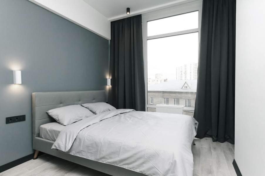 Hotrent Pechersk Lesy 20/22 Киев Екстериор снимка