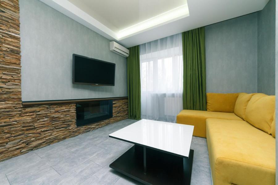 Hotrent Pechersk Lesy 20/22 Киев Екстериор снимка