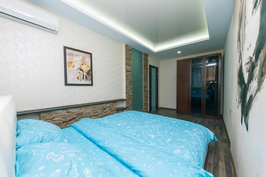 Hotrent Pechersk Lesy 20/22 Киев Екстериор снимка