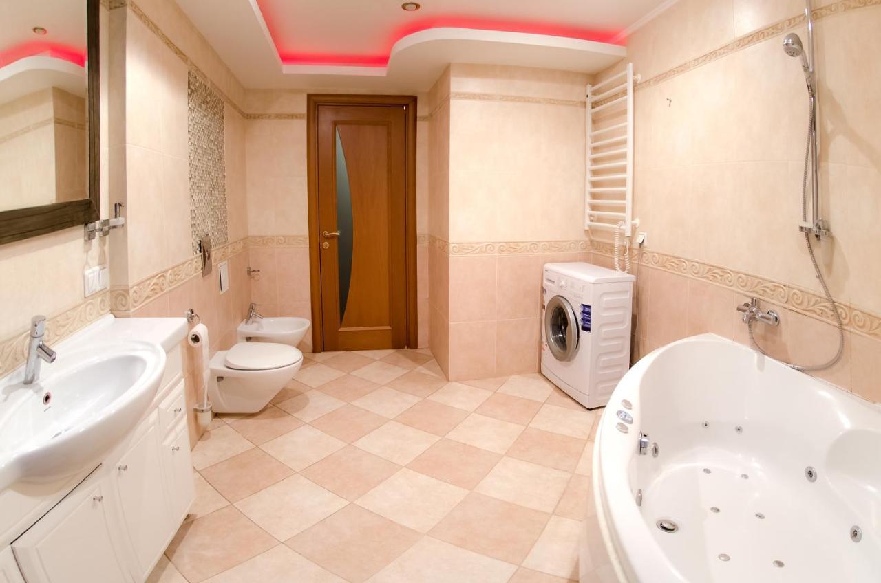 Hotrent Pechersk Lesy 20/22 Киев Екстериор снимка